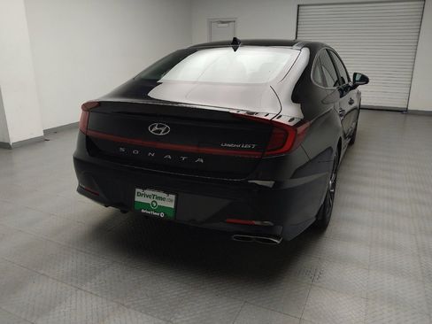 Used 2021 Hyundai Sonata Limited w/ Preferred Accessory Package FWD image 7