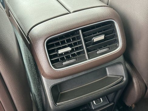 Certified 2022 Mercedes-Benz GLE 350 w/ Premium Package image 14