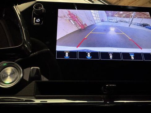 Used 2023 Chevrolet Corvette Stingray Premium Cpe w/ Z51 Performance Package image 6