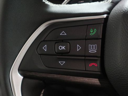 New 2025 Jeep Grand Cherokee L Limited AWD/4WD image 30
