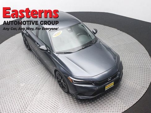 Used 2024 Honda Civic Sport image 3