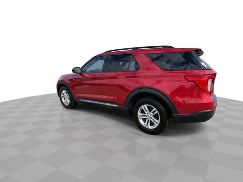 Used 2021 Ford Explorer XLT w/ Class III Trailer Tow Package image 8