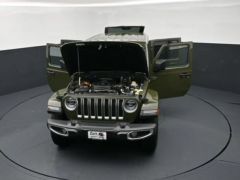 Used 2022 Jeep Wrangler Unlimited Sahara w/ LED Lighting Group AWD/4WD image 25