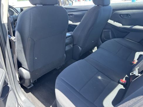 Used 2024 Nissan Sentra S FWD image 16