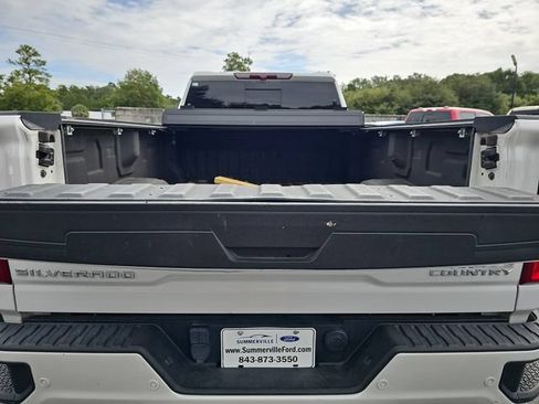 Used 2022 Chevrolet Silverado 3500 High Country w/ Safety Package II AWD/4WD image 12