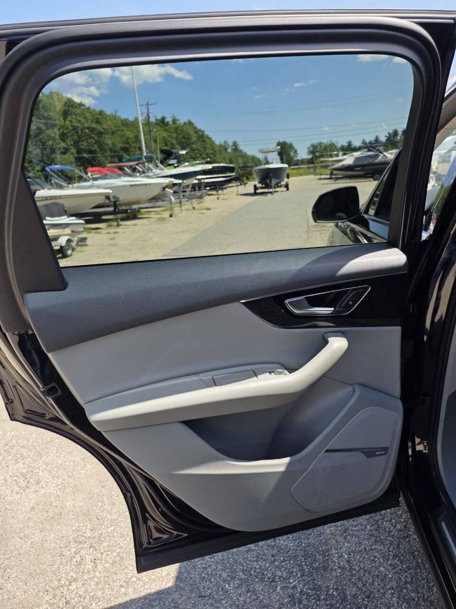 Used 2017 Audi Q7 3.0T Premium Plus AWD/4WD image 14