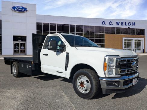New 2023 Ford F350 XL w/ XL Chrome Package image 1