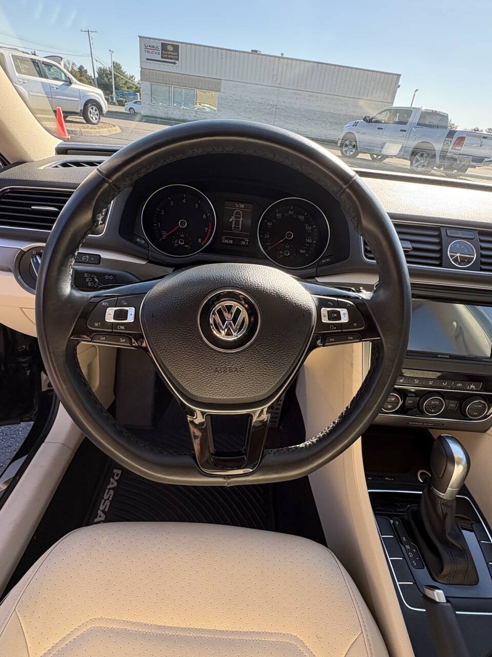 Used 2017 Volkswagen Passat 1.8T R-Line w/ R-Line Lighting Package FWD image 14