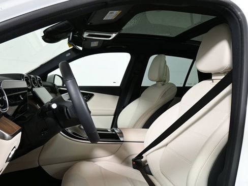 Certified 2026 Mercedes-Benz GLC 300 4MATIC image 15