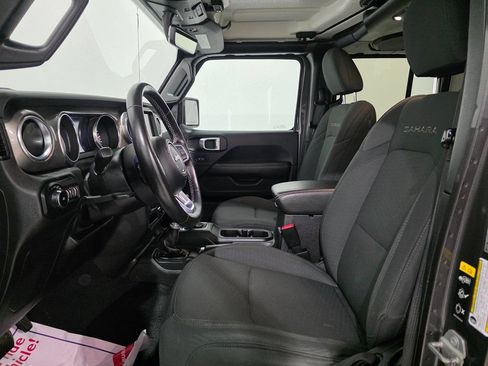 Used 2021 Jeep Wrangler Unlimited Sahara w/ Uconnect 4C Nav & Sound Group AWD/4WD image 16