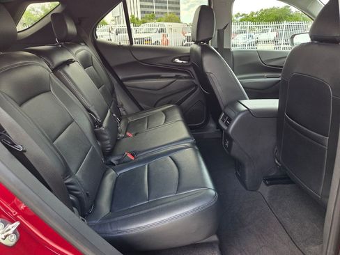 Used 2020 Chevrolet Equinox LT image 14