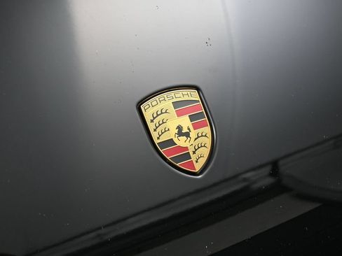 Certified 2020 Porsche Macan AWD/4WD image 13