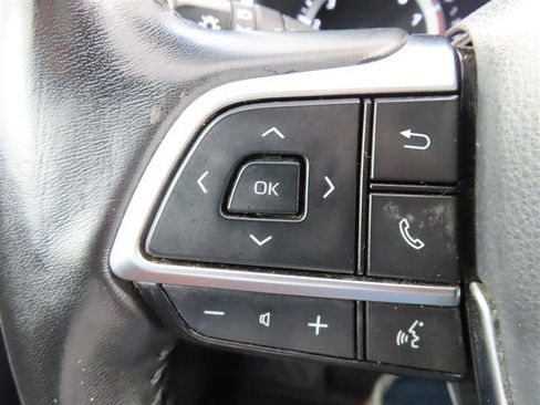 Used 2021 Toyota Highlander XSE FWD image 24