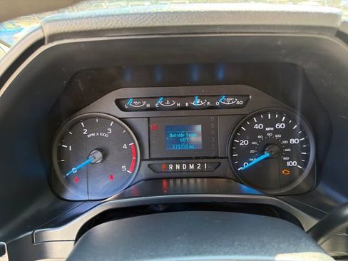 Used 2017 Ford F550 4x4 Regular Cab Super Duty image 17