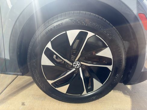 Used 2021 Volkswagen ID.4 Pro w/ ID.4 Protection Package image 18