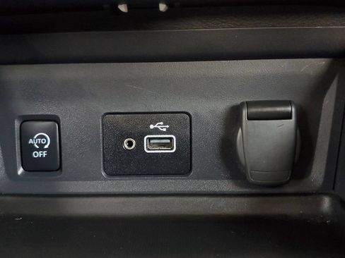 Used 2025 Nissan Sentra S FWD image 26