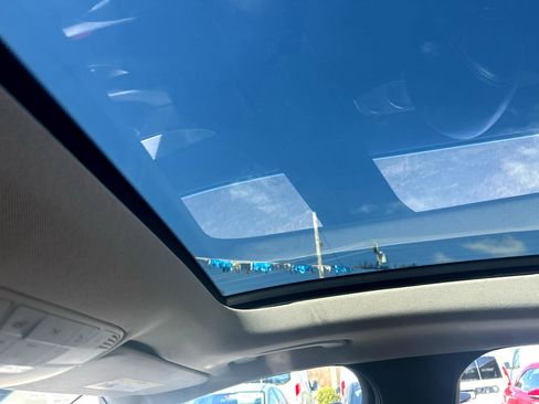 Used 2015 Mercedes-Benz C 300 4MATIC Sedan image 18