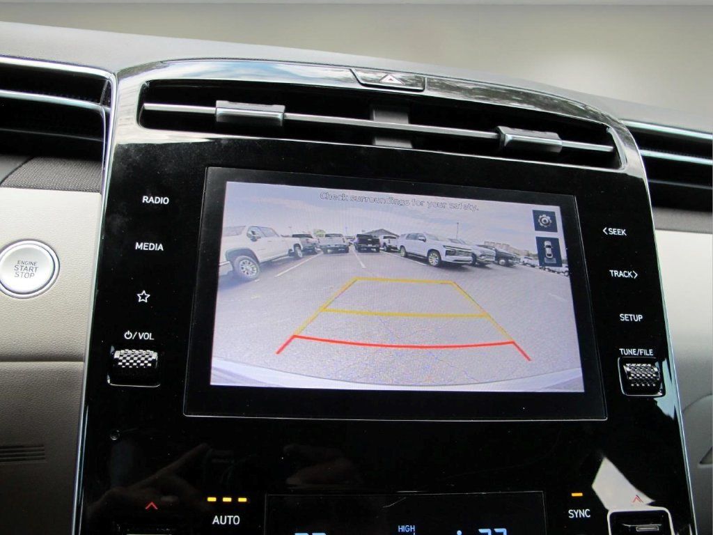 Used 2022 Hyundai Tucson SEL w/ Convenience + Premium Package FWD image 16