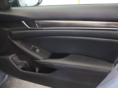 Used 2022 Honda Accord Sport image 11