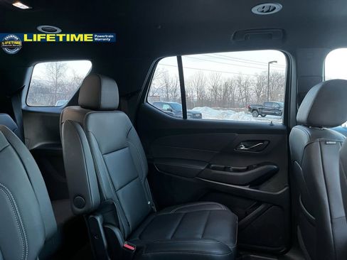 Used 2023 Chevrolet Traverse LT w/ LT Premium Package image 35