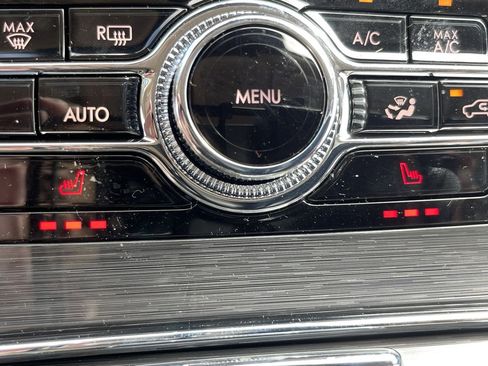 Used 2021 Lincoln Nautilus AWD w/ Equipment Group 101A image 19