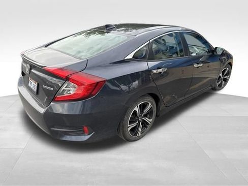 Used 2016 Honda Civic Touring image 6
