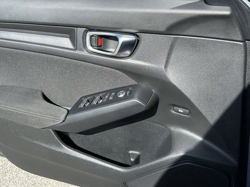 Used 2025 Honda Civic Sport image 22