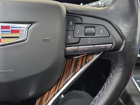 Used 2021 Cadillac Escalade Premium Luxury AWD/4WD image 14
