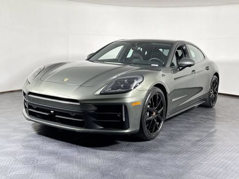 Certified 2026 Porsche Panamera 4 AWD/4WD image 1
