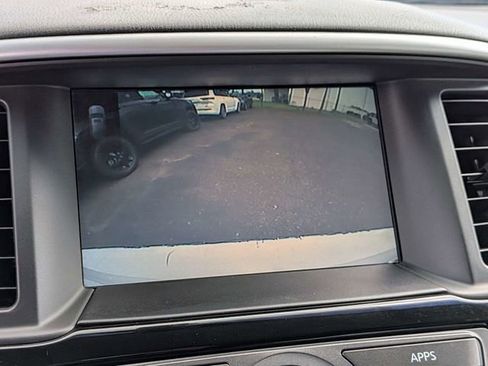 Used 2018 Nissan Pathfinder SV FWD image 20