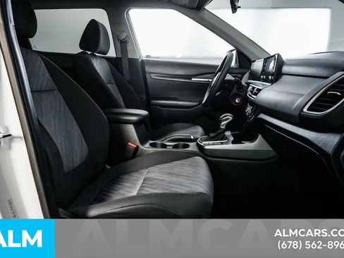 Used 2026 Kia Seltos LX FWD image 19