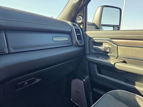 New 2026 RAM 2500 Laramie AWD/4WD image 26