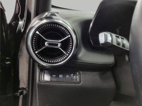 Used 2025 Chevrolet Equinox LT image 11