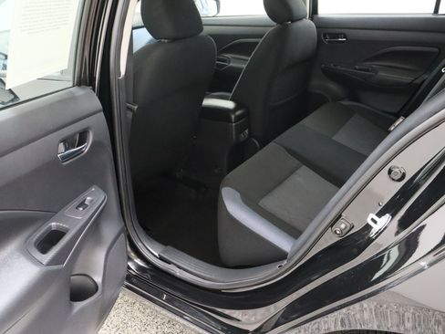 Used 2025 Nissan Versa SV FWD image 26
