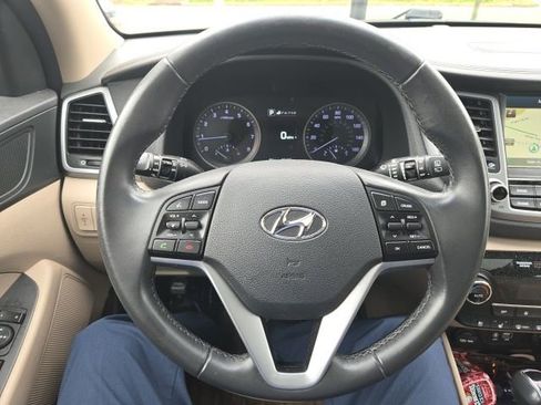 Used 2016 Hyundai Tucson Limited w/ Option Group 03 AWD/4WD image 18