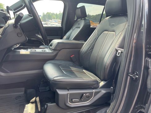 Used 2022 Ford Expedition Max Platinum image 15
