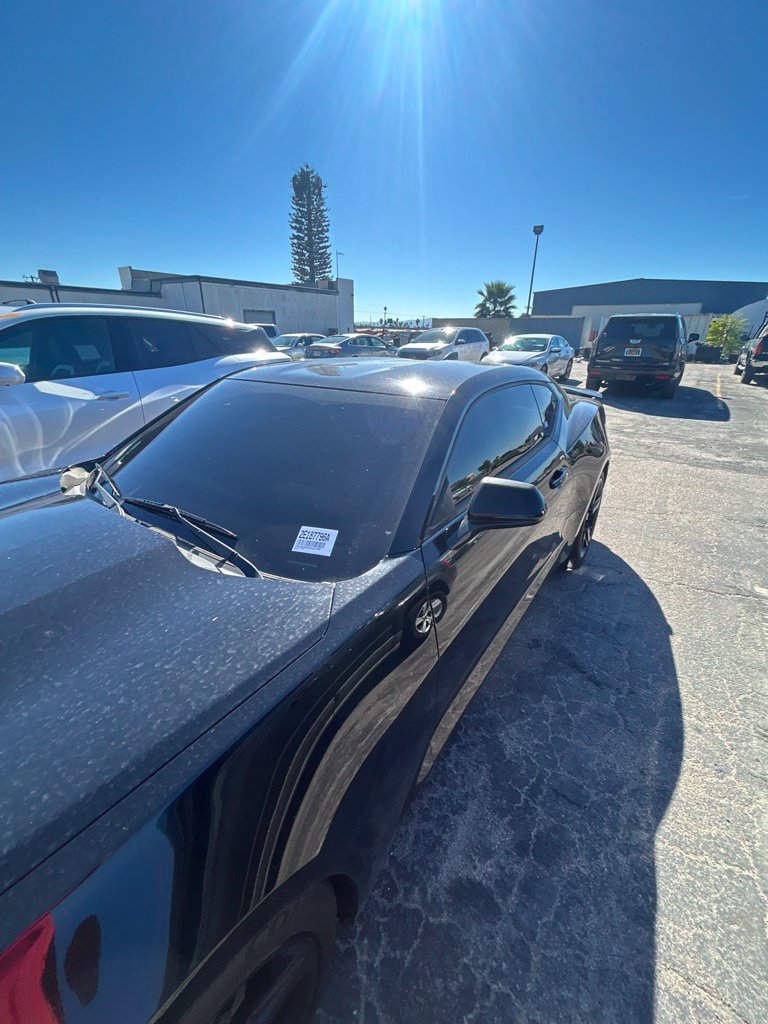Used 2018 Chevrolet Camaro LT RWD image 6
