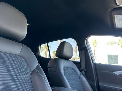 Certified 2025 Buick Envista Sport Touring FWD image 15