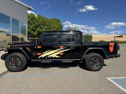 Used 2021 Jeep Gladiator Mojave AWD/4WD image 3
