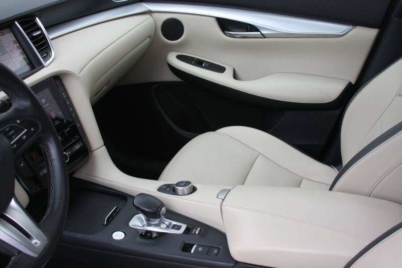 Used 2019 INFINITI QX50 Essential w/ Premium Heat Package AWD/4WD image 37