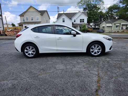 Used 2016 MAZDA MAZDA3 i Sport FWD image 13