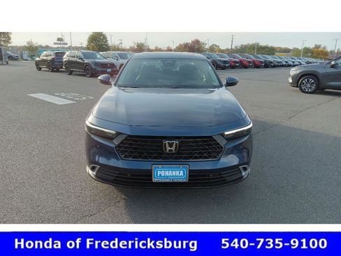 Used 2025 Honda Accord Touring image 3