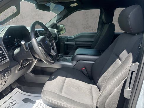 Used 2019 Ford F150 XLT w/ Equipment Group 302A Luxury AWD/4WD image 9