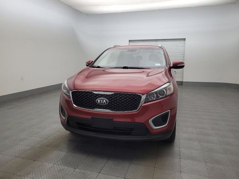 Used 2018 Kia Sorento LX image 15
