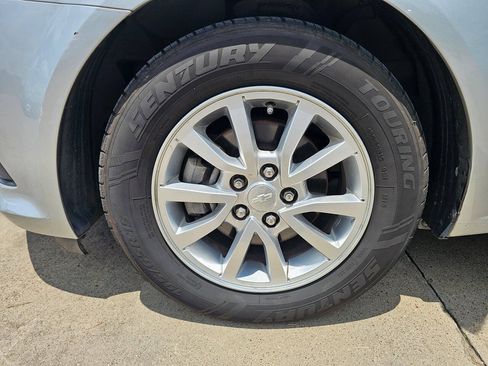 Used 2019 Chevrolet Sonic LT w/ Convenience Package FWD image 13