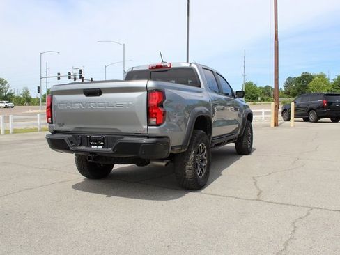 Used 2024 Chevrolet Colorado ZR2 w/ ZR2 Convenience Package III AWD/4WD image 5