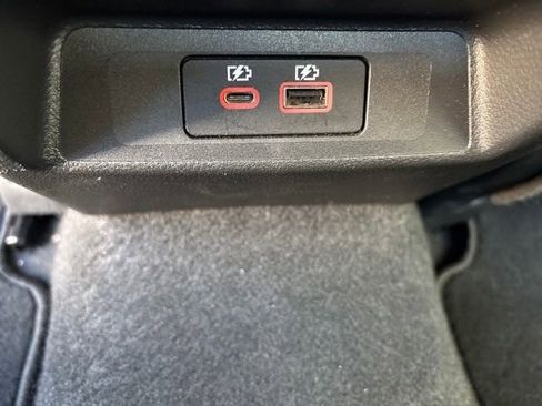 Used 2025 Nissan Altima 2.5 SV FWD image 29