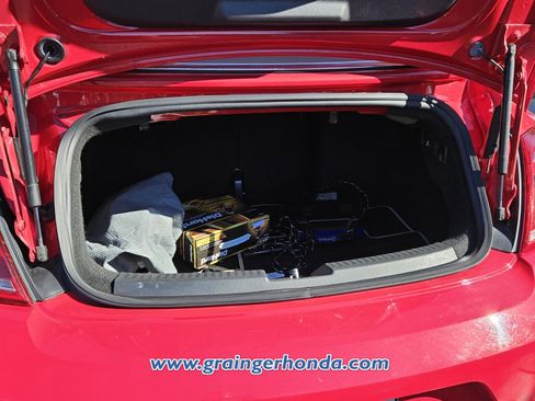 Used 2013 Volkswagen Beetle 2.5 image 13