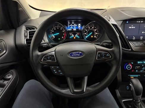 Used 2019 Ford Escape SE image 49