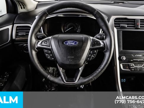 Used 2020 Ford Fusion SEL image 26
